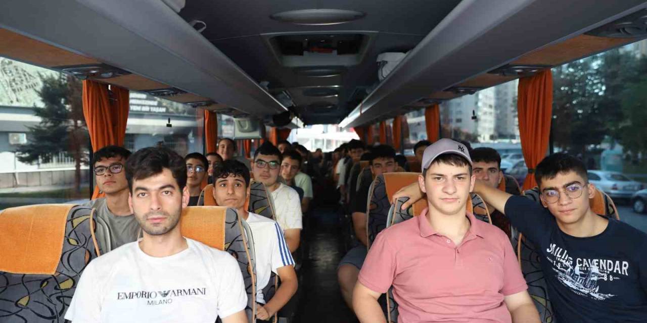 Büyükşehir, Gençleri “Destan Şehri” Çanakkale İle Buluşturuyor