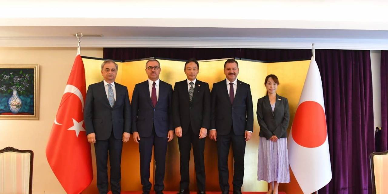 Başkan Yılmaz’ın Deprem Mesaisi