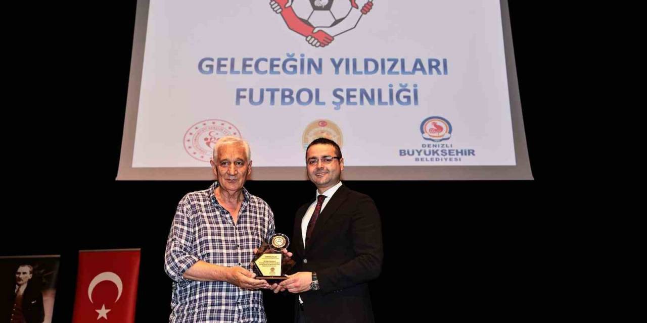 Geleceğin Yıldızları Madalyalarını Aldı