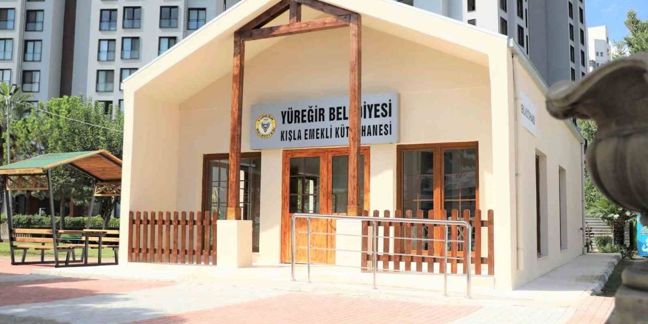 Yüreğir’de Emeklilere ‘Emekli Kütüphanesi’ Açıldı