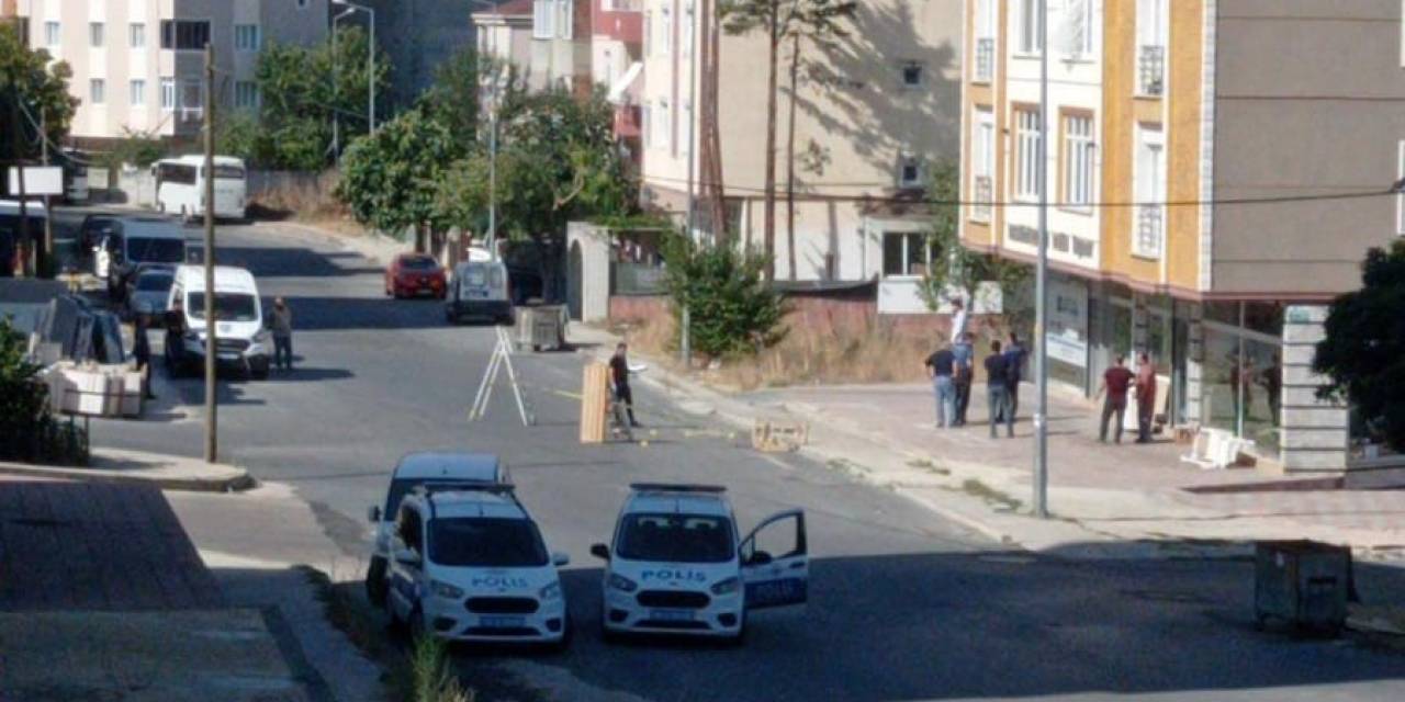 Husumetlisinin İş Yerine Kurşun Yağdırdı