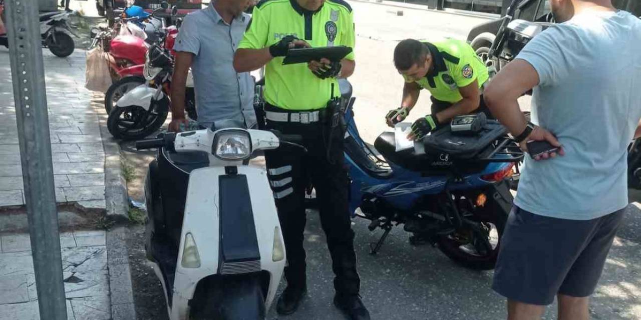 Plakasız Motosikletler Denetlendi