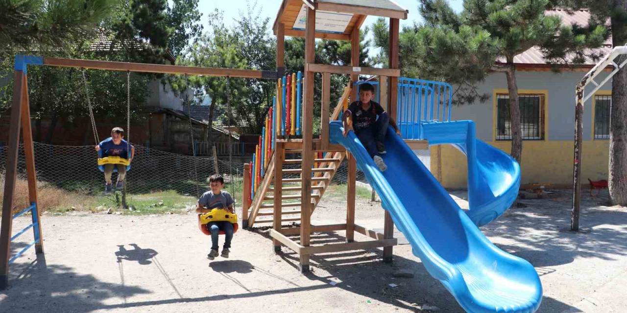 Havza’da Kırsal Mahallelere Oyun Parkı