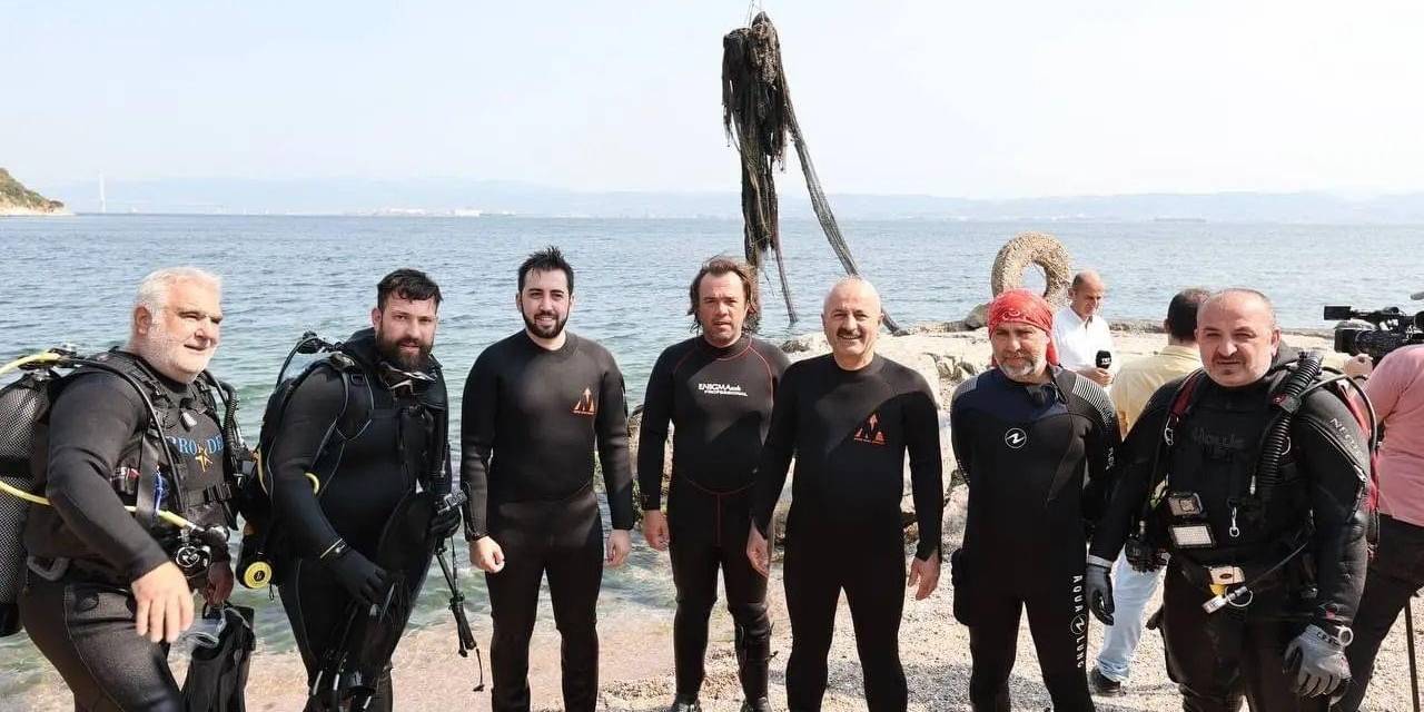 Körfez’den 22 Bin Metrekare Hayalet Ağ Çıkarıldı