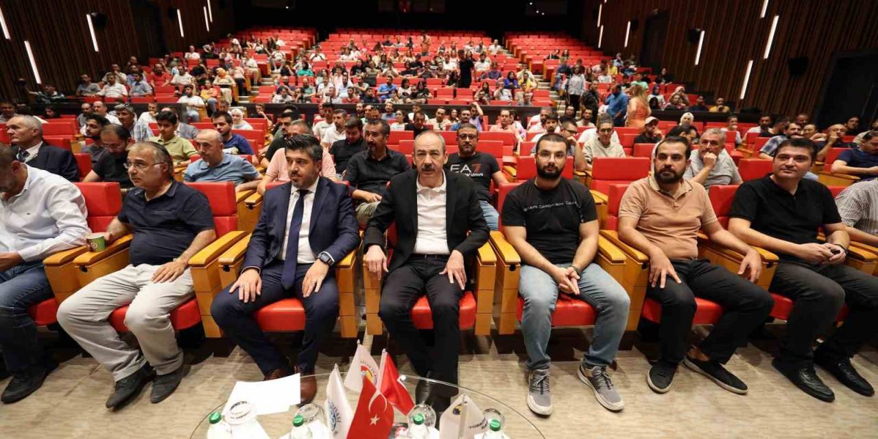 Kto’da "kodların İzinde Yazılım Ve Teknoloji Buluşmaları"nın İlki Gerçekleştirildi