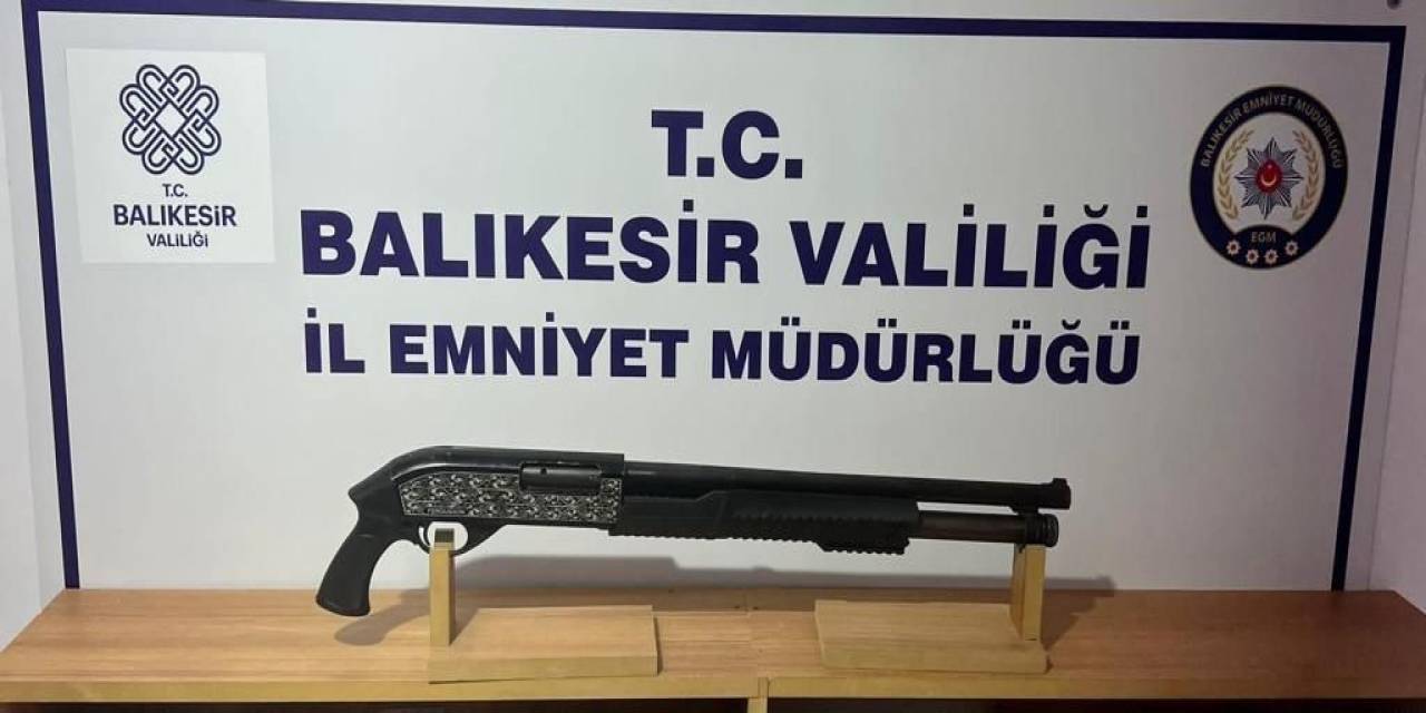 Balıkesir’de Polis 21 Aranan Şahsı Yakaladı