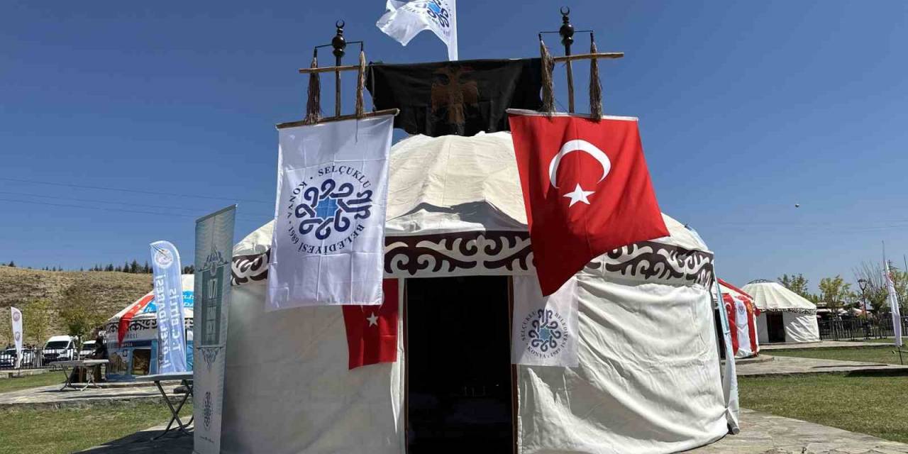 Selçuklu Belediyesi Malazgirt Zaferi Kutlamalarına Katıldı