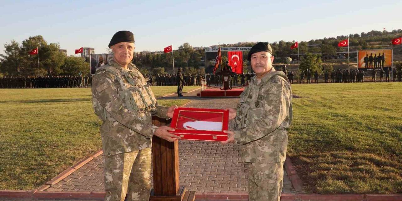 Tugay Komutanlığında Devir Teslim Töreni