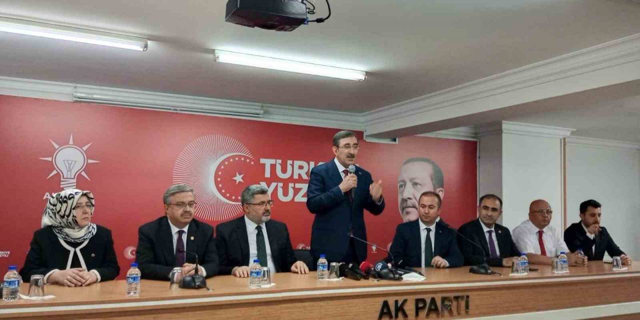 Cumhurbaşkanı Yardımcısı Cevdet Yılmaz, Ekonomiyle İlgili Önemli Açıklama