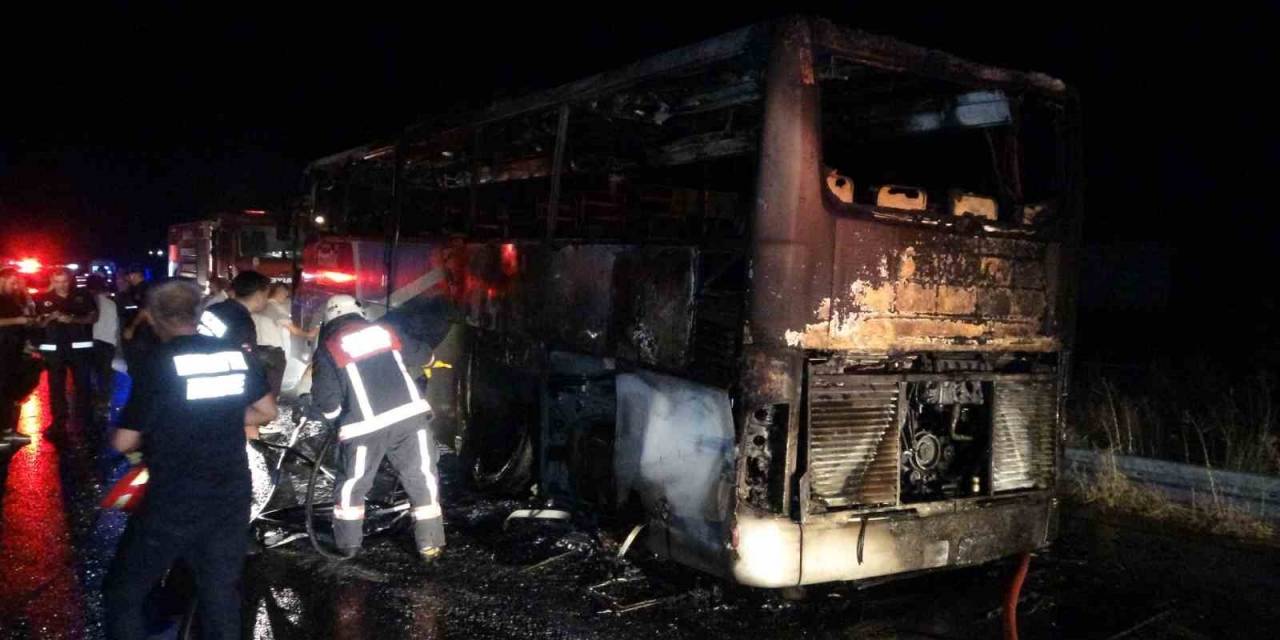 Malatya’da Yolcu Otobüsü Alev Alev Yandı: Facianın Eşiğinden Dönüldü