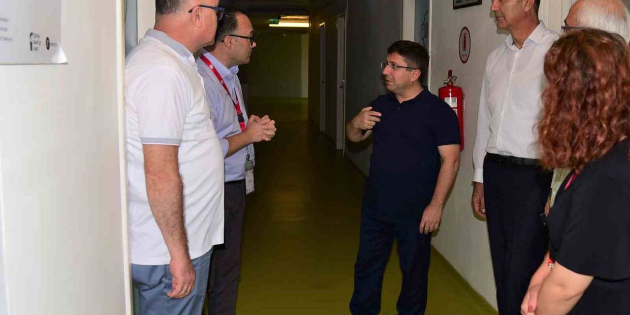 Rektör Oğurlu, Özel Öğrenci Yaşam Merkezini İnceledi