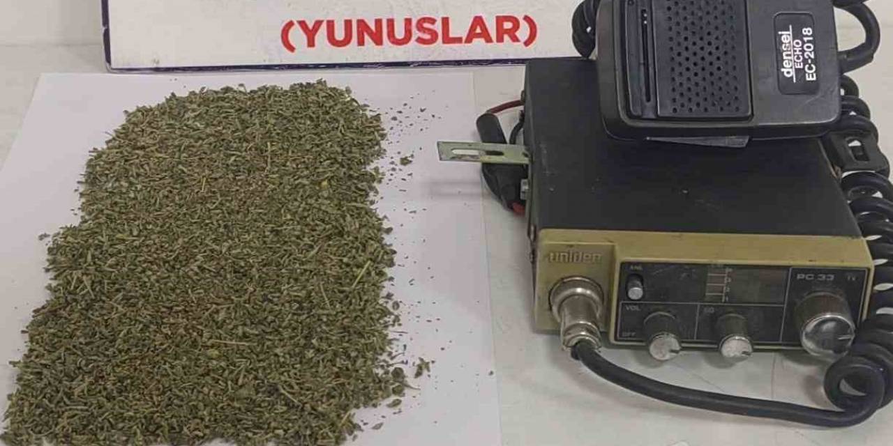 Kütahya’da Ehliyetsiz Sürücünün Aracında Uyuşturucu Ele Geçirildi