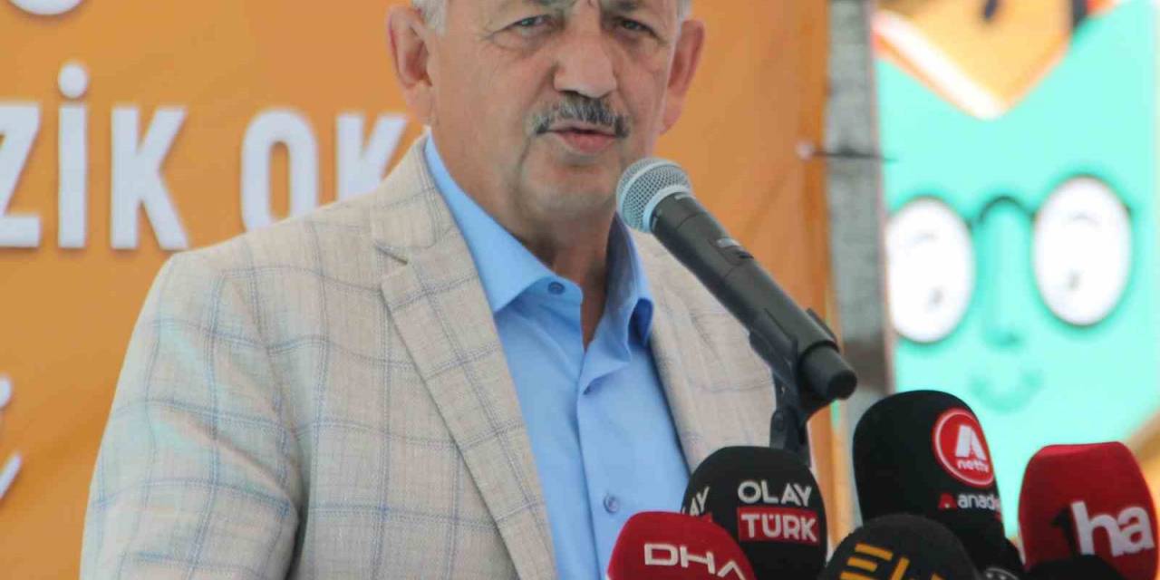 Bakan Özhaseki: "Haçlı Seferleri Bile Deprem Kadar Bir Hasar Oluşturmamıştı"