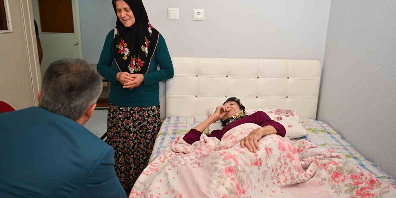 Asırlık Çınardan Hayır Duası