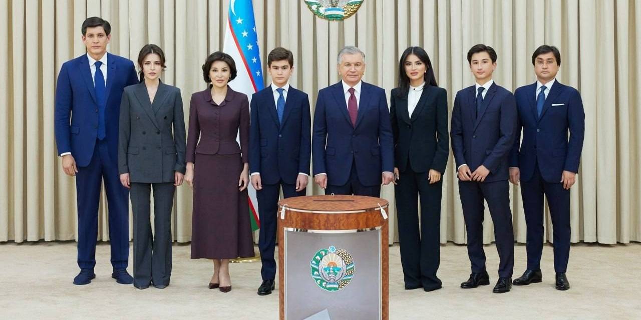 Özbekistan Cumhurbaşkanı Mirziyoyev, Kızını Cumhurbaşkanı Yardımcılığına Atadı