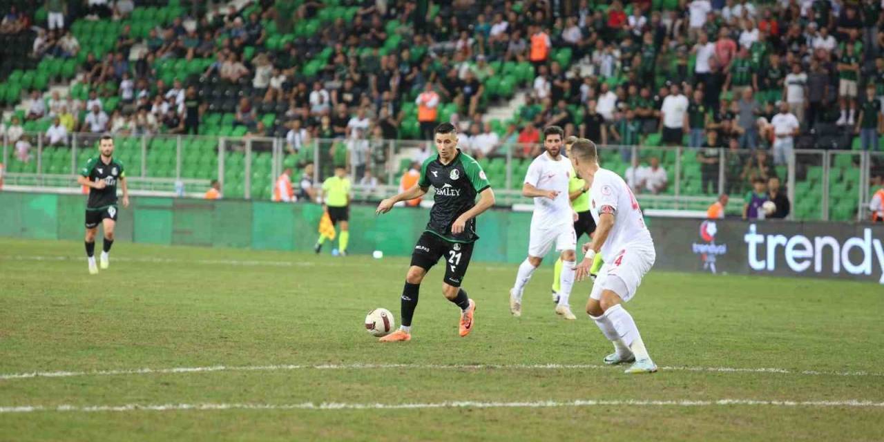 Trendyol 1. Lig Sakaryaspor: 1 - Ümraniyespor: 1