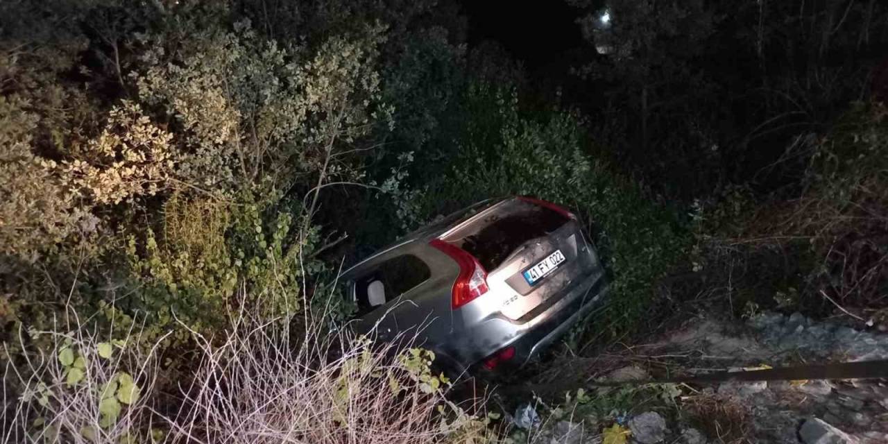 Lüks Cip Yeşillik Alana Düştü : 1 Yaralı
