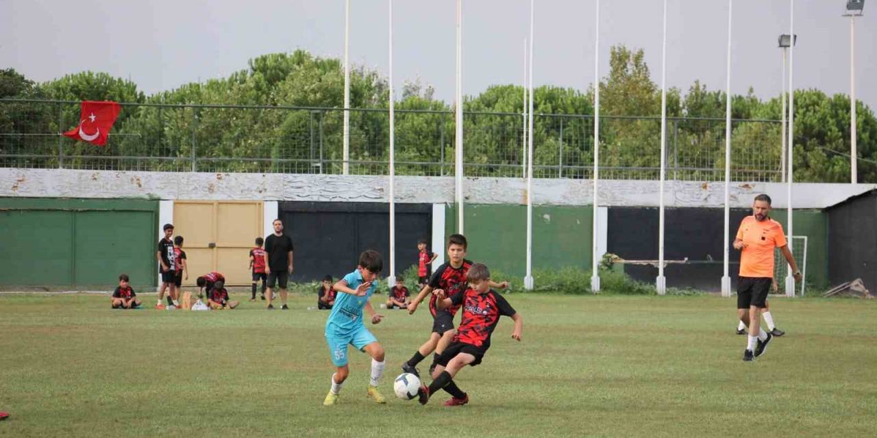 Geleceğin Yıldız Futbolcu Adayları Pamukkale Cup’ta Boy Gösteriyor