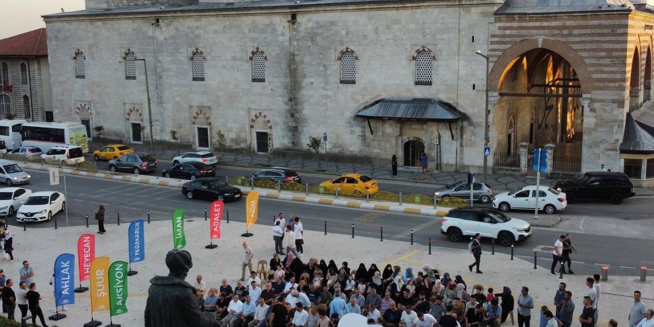 Avrupa Ülkelerinde Kur’an-ı Kerim’e Saldırılar Edirne’de Protesto Edildi