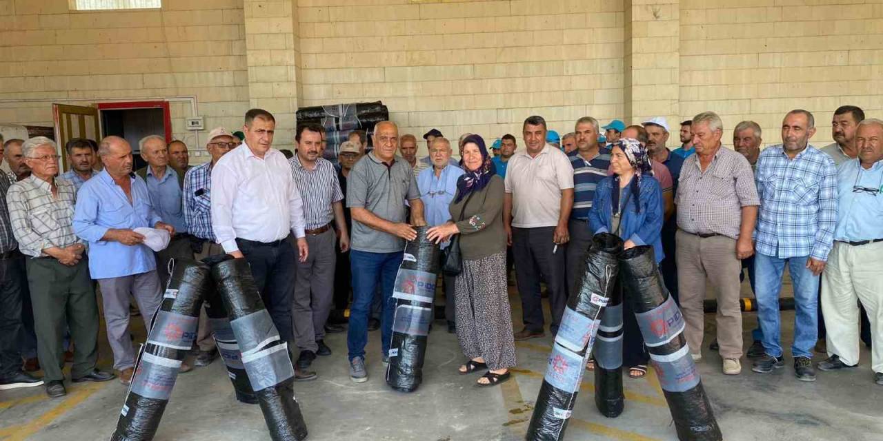 Manisalı 330 Çiftçiye Ücretsiz Üzüm Sergi Bezi Desteği