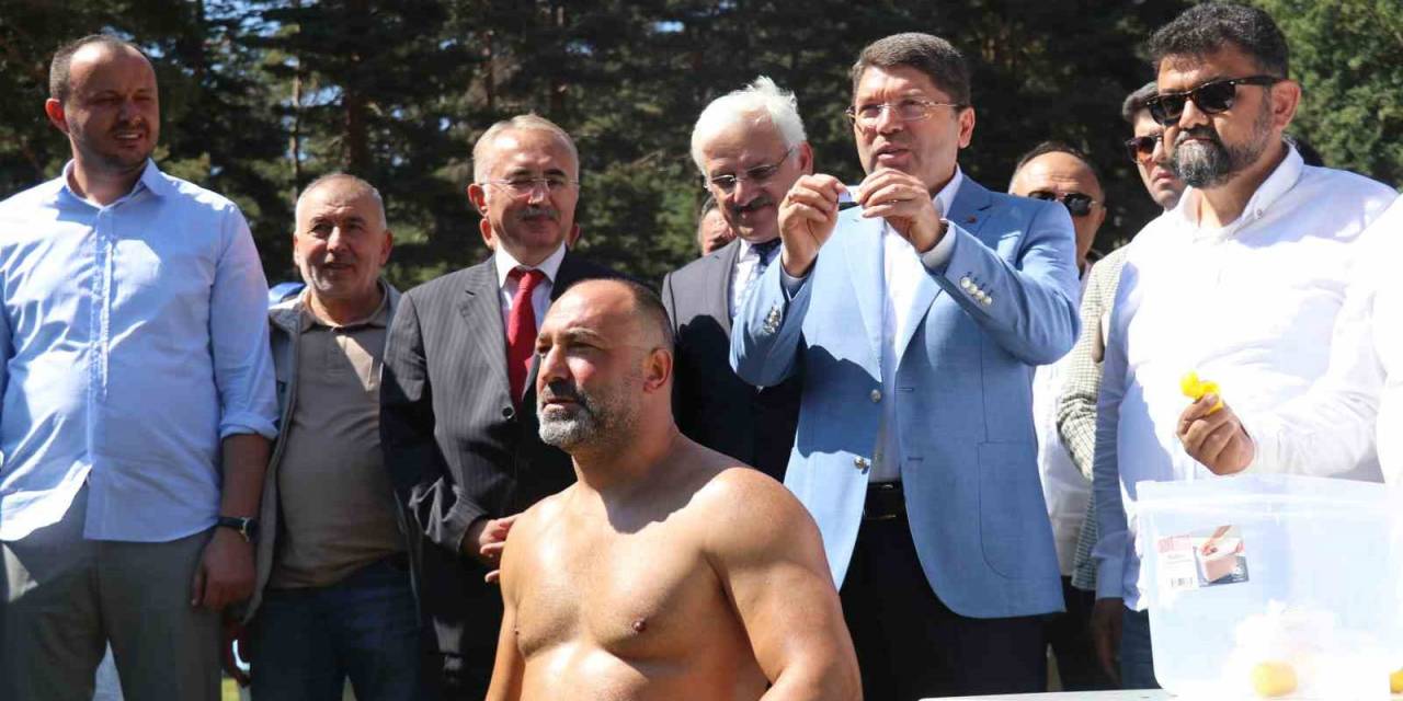 Adalet Bakanı Tunç, Gerede’de Yağlı Güreşleri İzledi