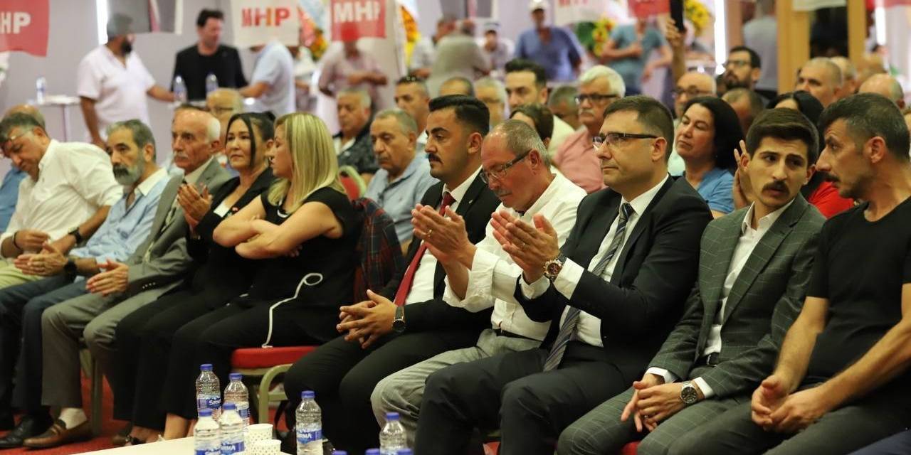 Mhp Kuşadası İlçe Kongresi’nde İnan Güven Tazeledi