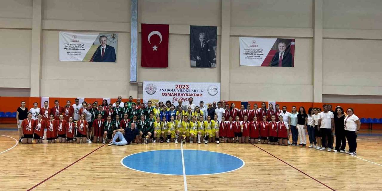 Aydın’daki Hentbol Finalleri Nefes Kesti