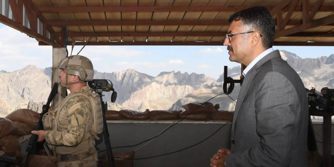 Vali Çelik’ten 3 Bin 450 Rakımda Vatan Nöbeti Tutan Askerlere Ziyaret