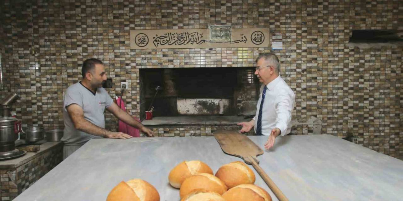 Vali Doruk, Fırında Ekmek Pişirdi