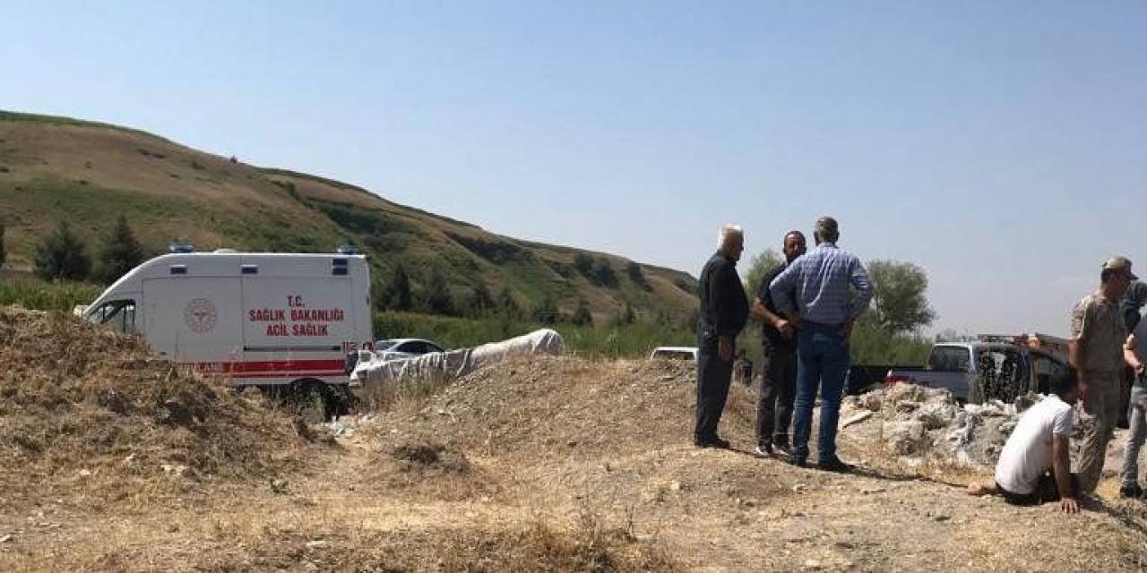 Batman’da Boğulmak Üzereyken Çaydan Çıkartılan Çocuk Hayata Tutunamadı