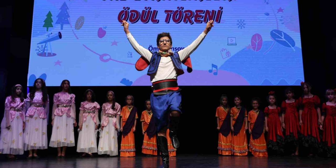 Zeytinburnu Belediyesi’nin Düzenlendiği “Yaz Ekinlikleri” Ödül Töreniyle Tamamlandı