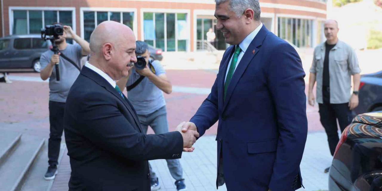 Vali Selçuk Arslan, Düzce Üniversitesi’ni İnceledi