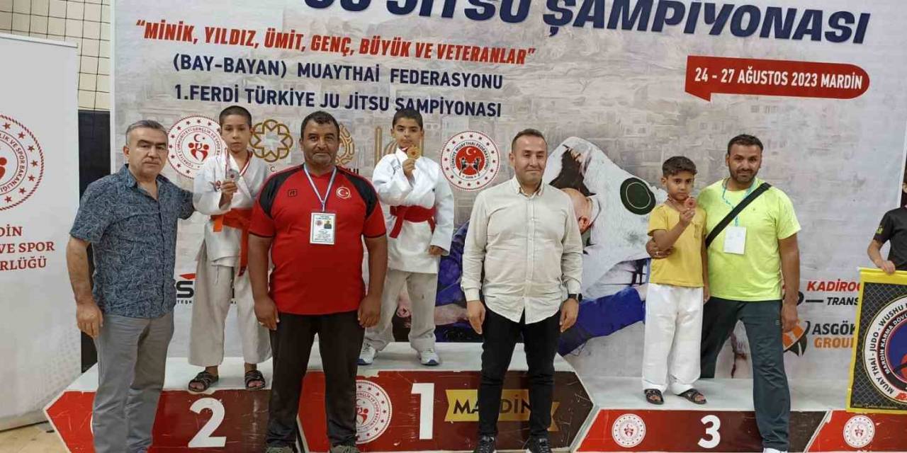 Eyyübiyeli Sporcular Derecelerle Döndü