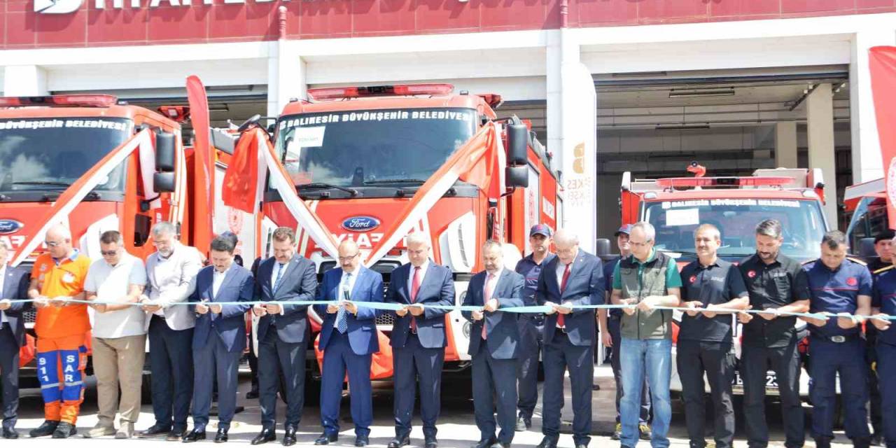 Araç Filosunu Genişleten Balıkesir İtfaiyesi Afet Ve Yangınlara Hazır