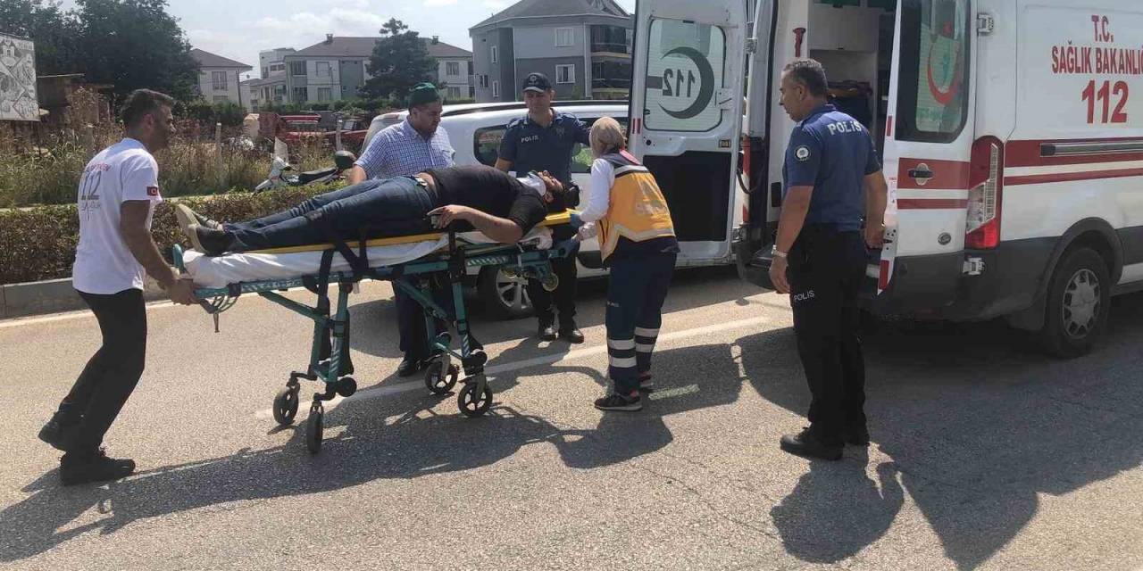 Bursa’da Önüne Köpek Çıkan Otomobil Takla Attı: 3 Yaralı