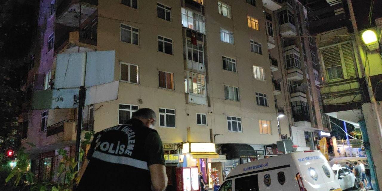 5. Kattan Düşen Genç Kız Ağır Yaralandı