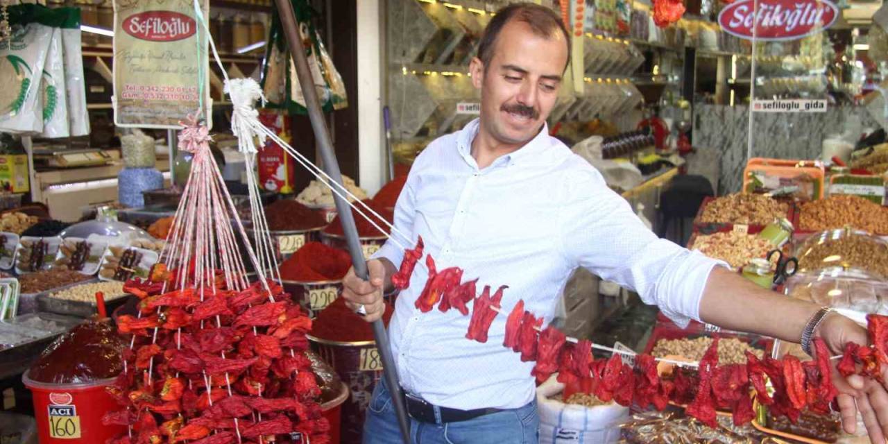 Gaziantep’te Yeni Mahsul Kurutmalıklar Tezgaha İnmeye Başladı