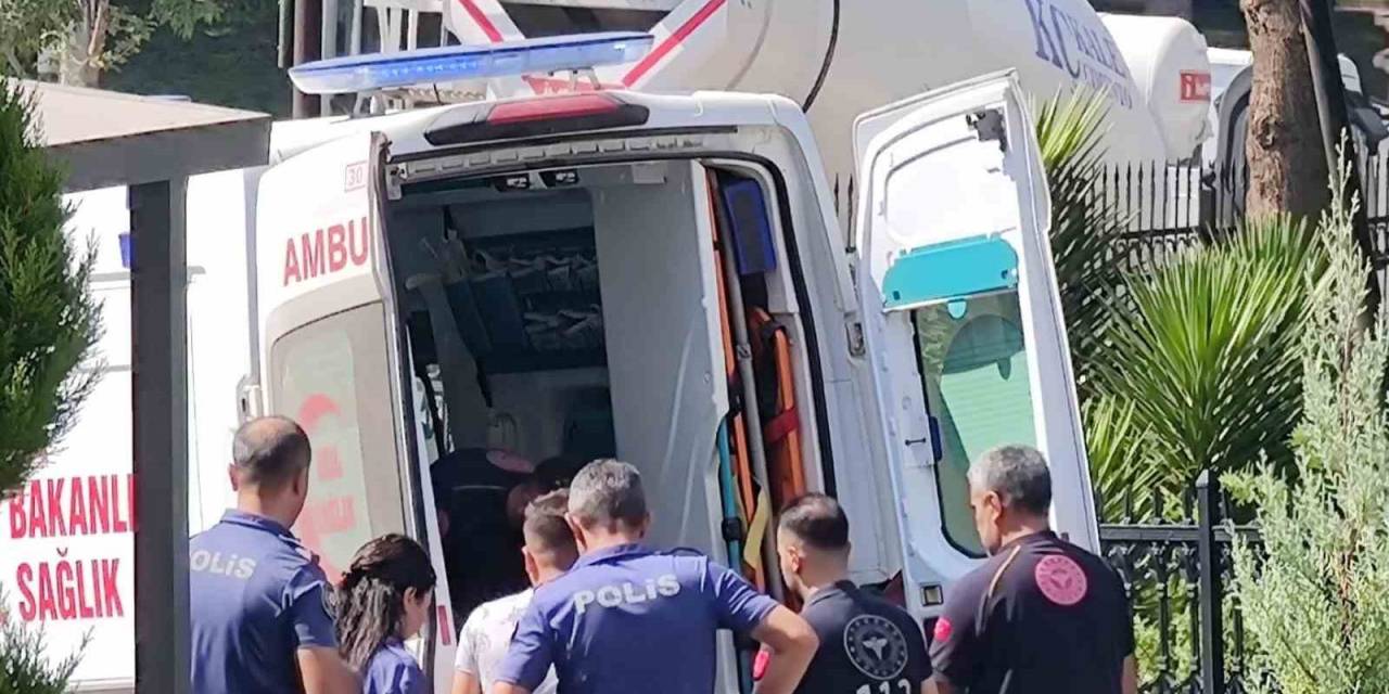 Mardin’de Fenalaşan Vatandaşın Yardımına Nöbetteki Polisler Yetişti