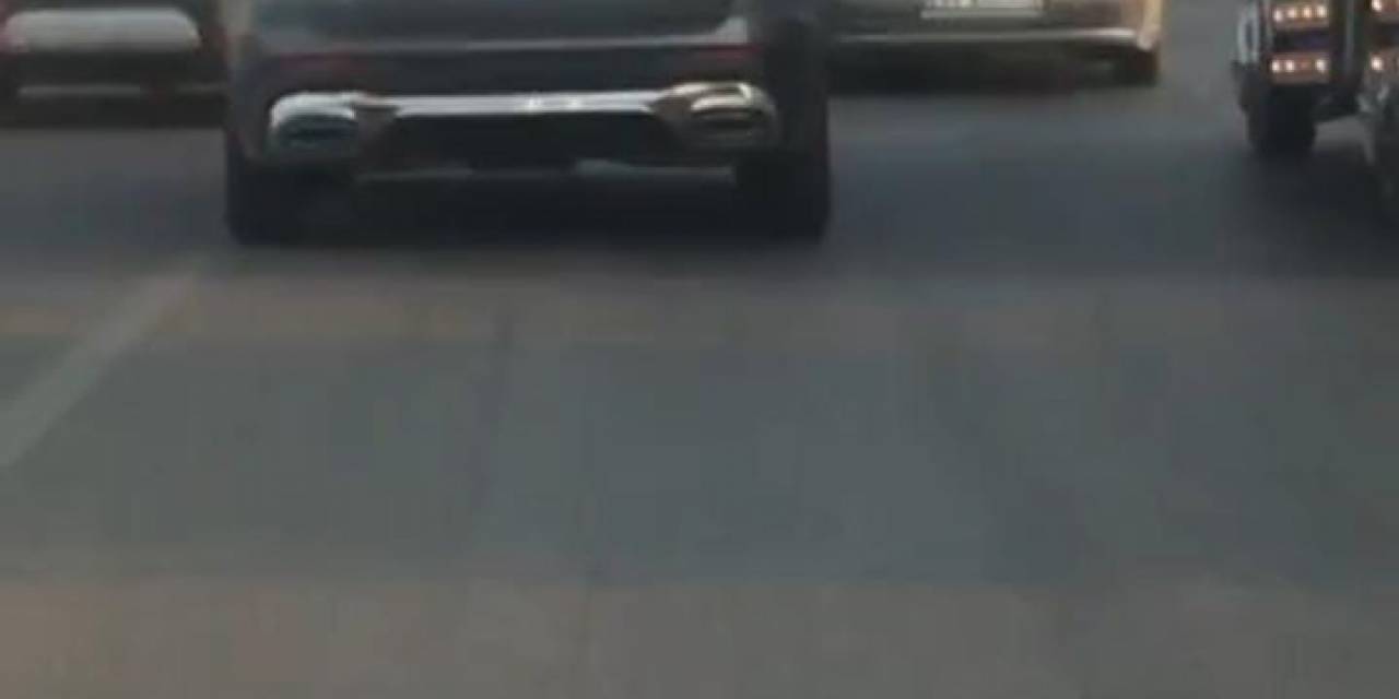 Eğlence Adı Altında Yapılan Trafik Magandalığı Amatör Kamerada