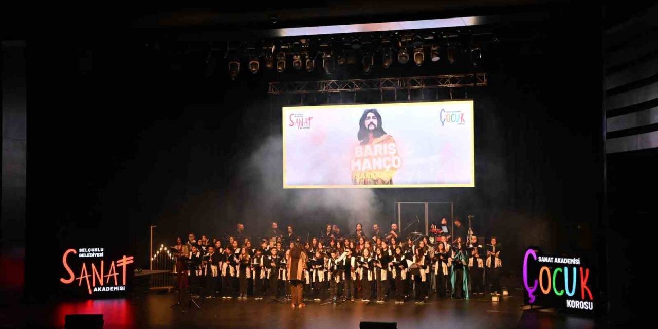 Sanat Akademisi Çocuk Korosu Barış Manço Şarkılarını Seslendirdi