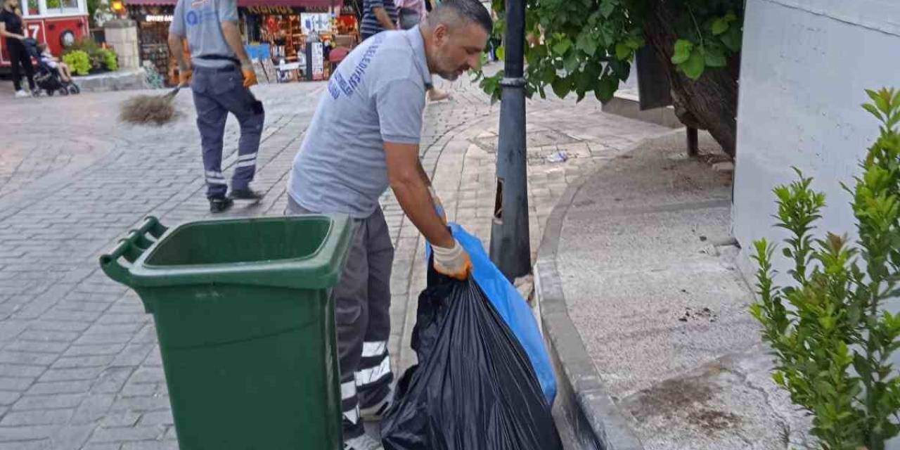 Büyükşehirden Kaleiçi Temizliği
