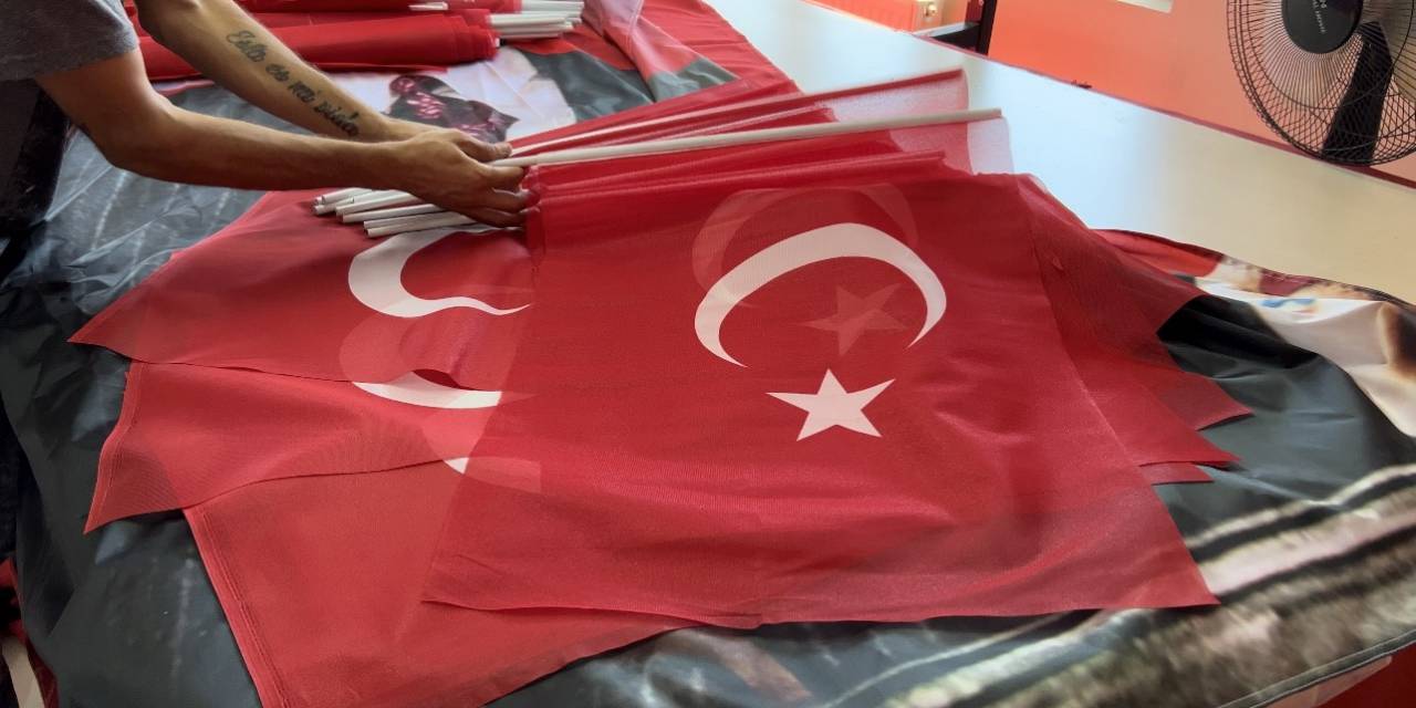 Bayrakçılarda 30 Ağustos Mesaisi