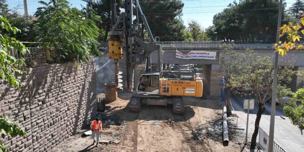 Konyaray Banliyö Hattı’nda Çalışmalar Devam Ediyor