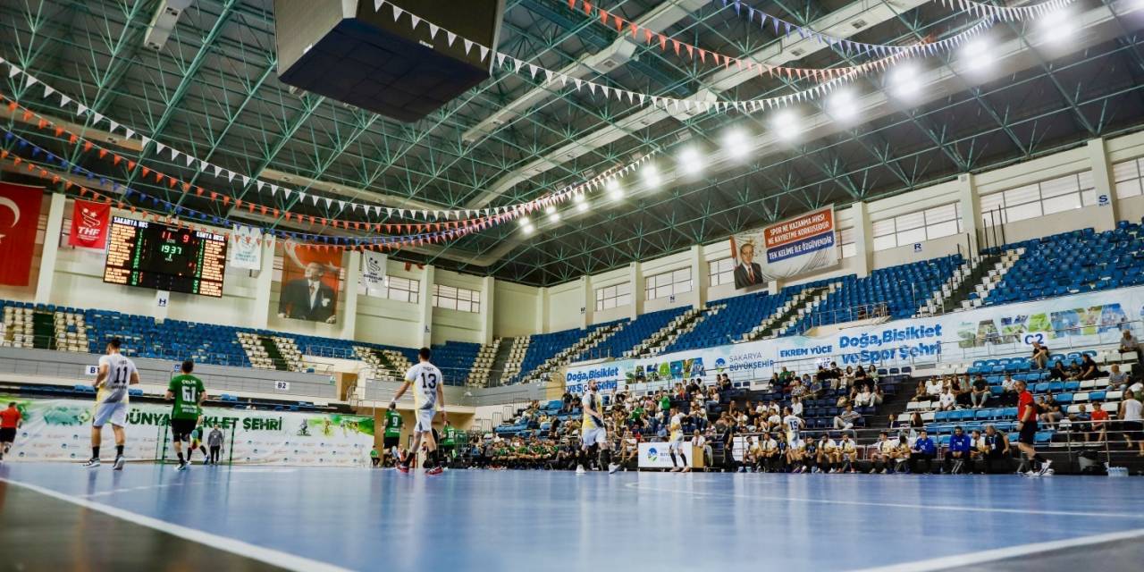 Hentbolun Devleri Sakarya’da Parkeye Çıkacak