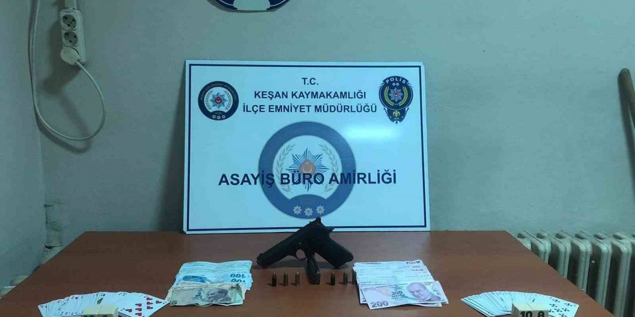 Keşan’da Kumar Oynatıldığı Belirlenen Adrese Baskın Yapıldı