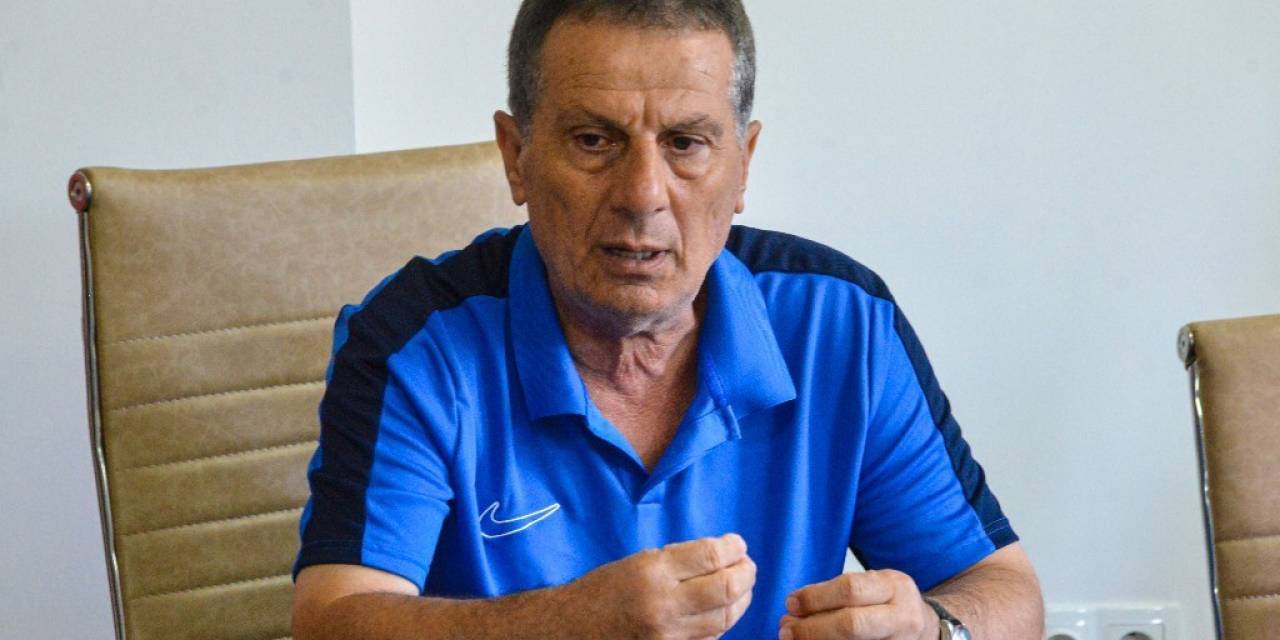 Düzcespor Teknik Direktörü Adnan Şentürk: “Yeni Transferlere İhtiyacımız Var”