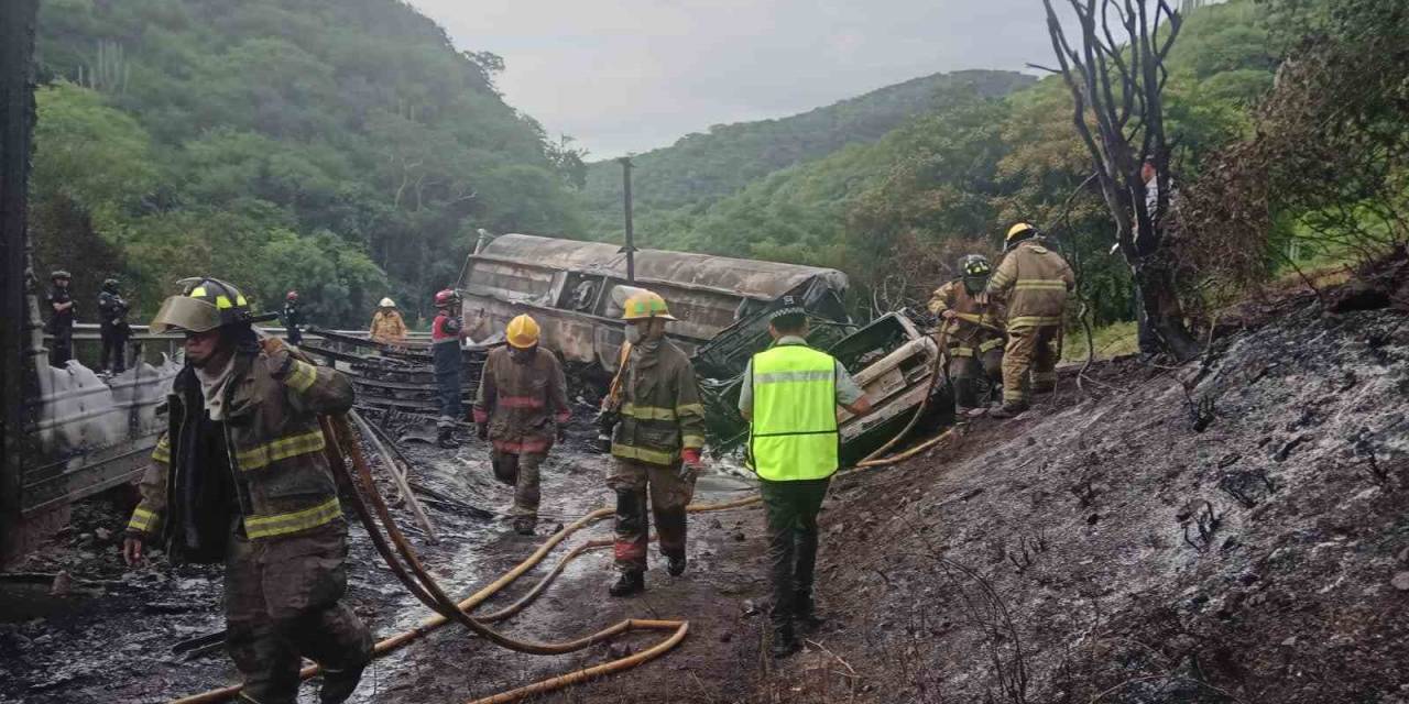 Meksika’da Tanker Kazası: 8 Ölü