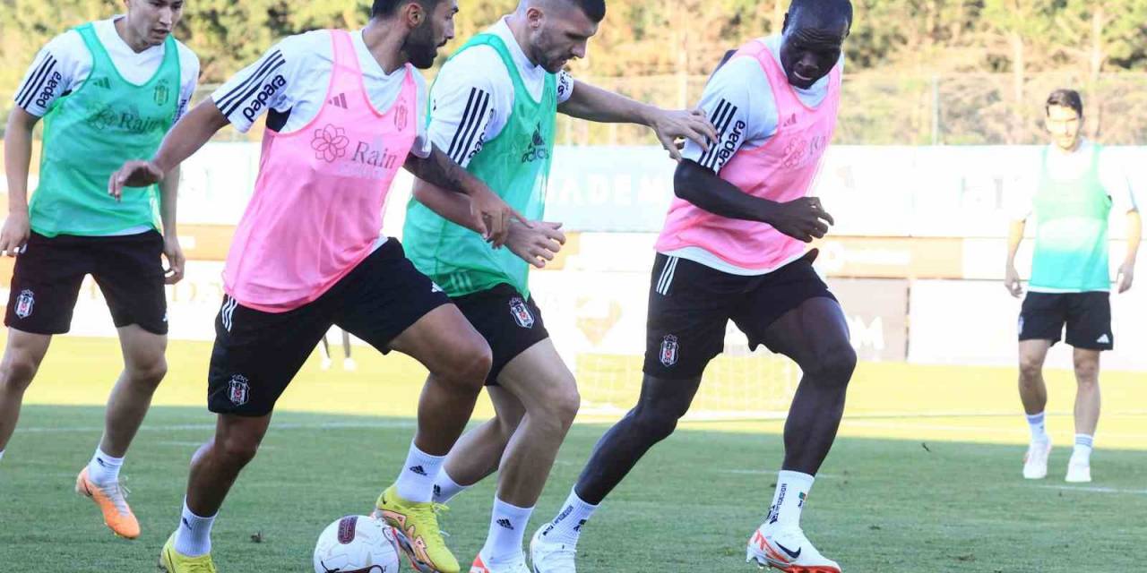 Beşiktaş, Kondisyon Ve Taktik Çalıştı