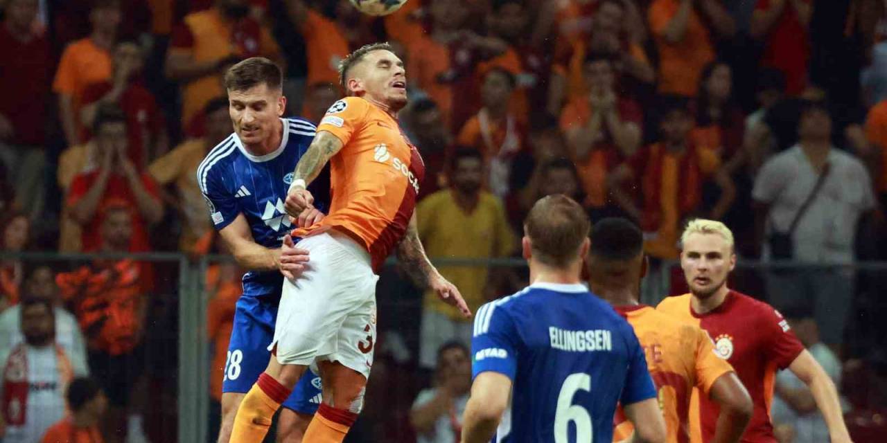 Uefa Şampiyonlar Ligi: Galatasaray: 1 - Molde: 0 (İlk Yarı)