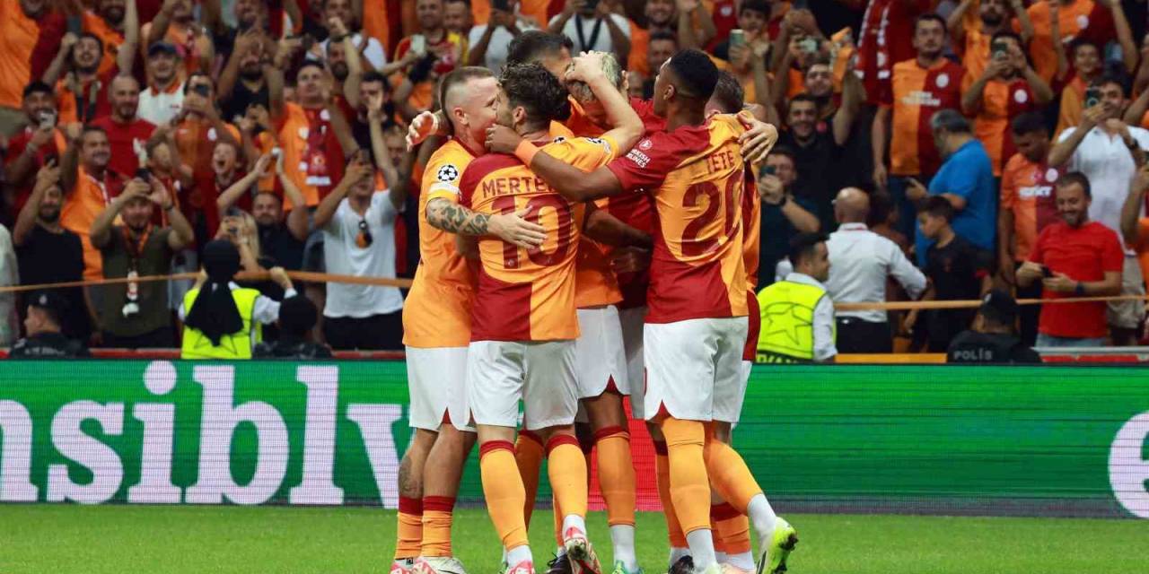 Galatasaray 17. Kez Uefa Şampiyonlar Ligi Gruplarında